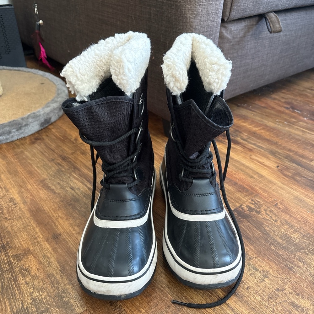 Sorel Black and White Winter Boots